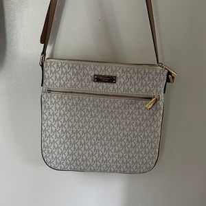 Matching Micheal Kors Bag and wallet